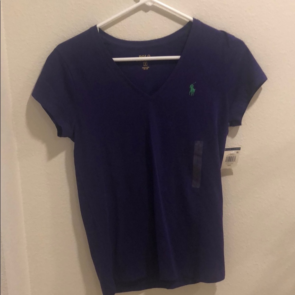 Polo Ralph Lauren women’s V-neck shirt size small!